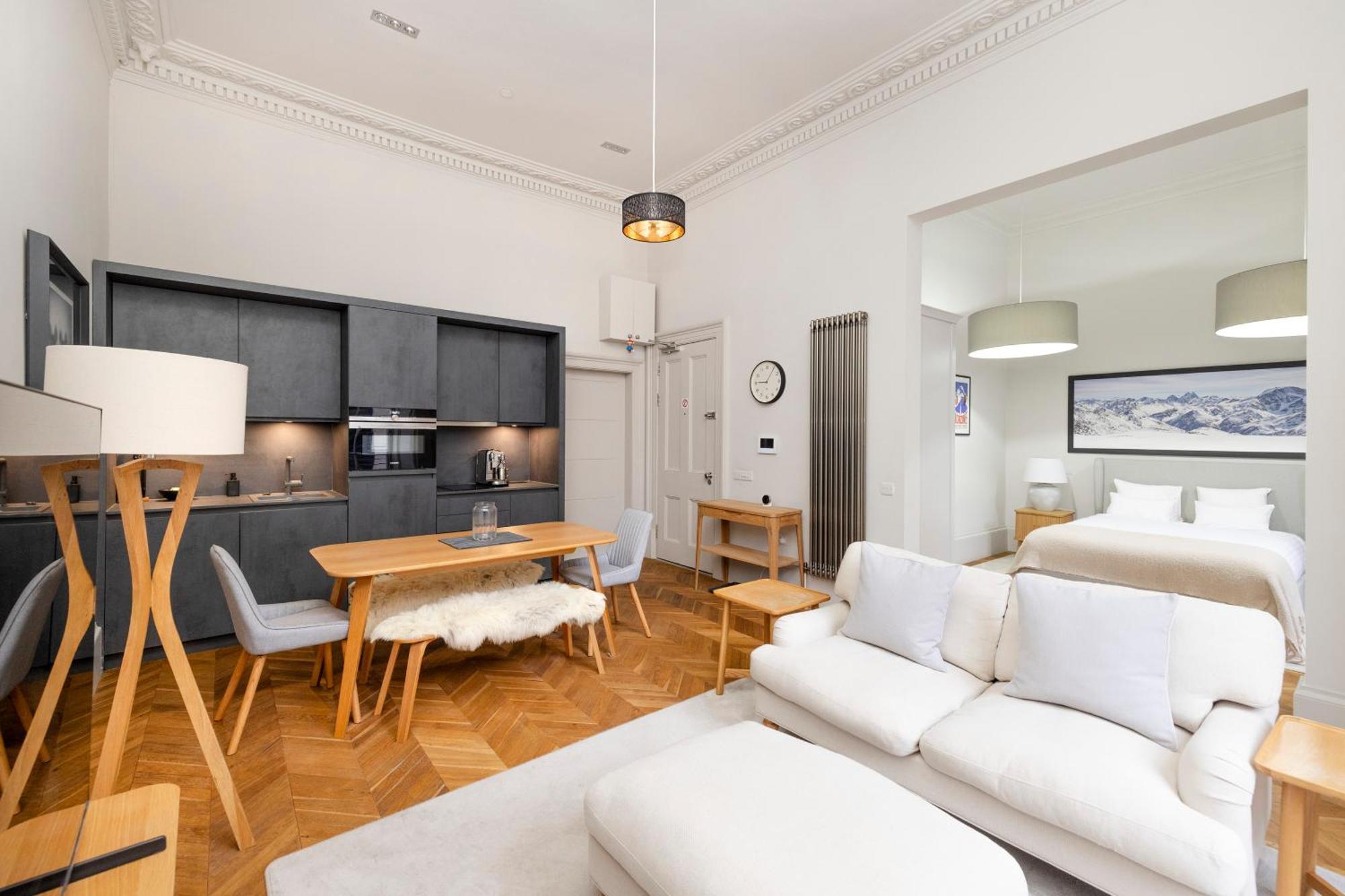 Apartment Joivy Modern In West End *